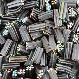 Filled licorice barrels